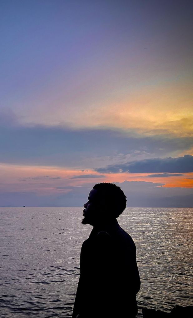 listening to the waves  -- Goma -- North-Kivu -- DRC